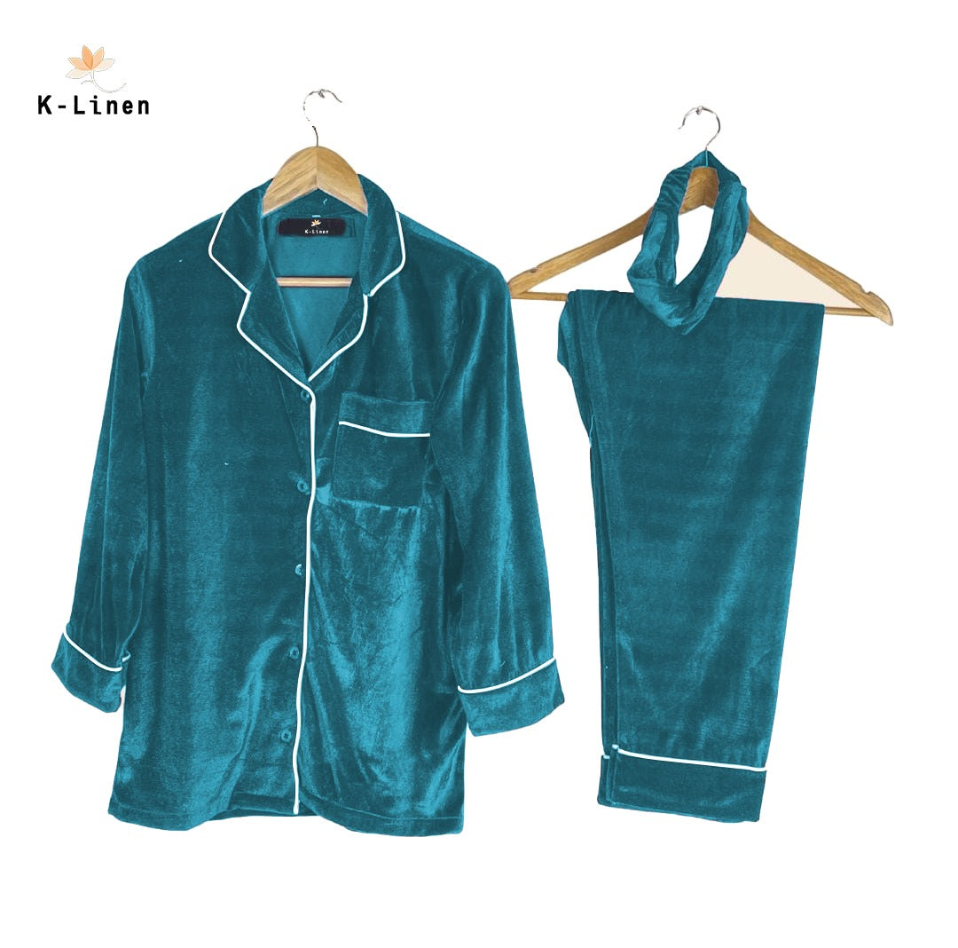 women velvet suite suit.