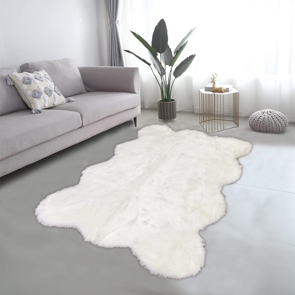 lounge size furry rug 160 180cm white