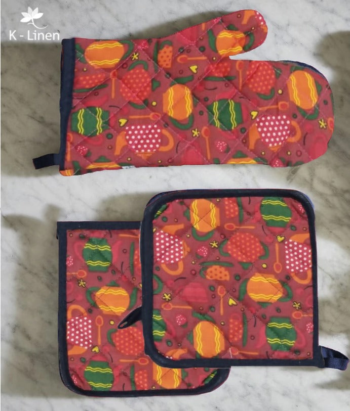 plain quilted kitchen gloves tea pot