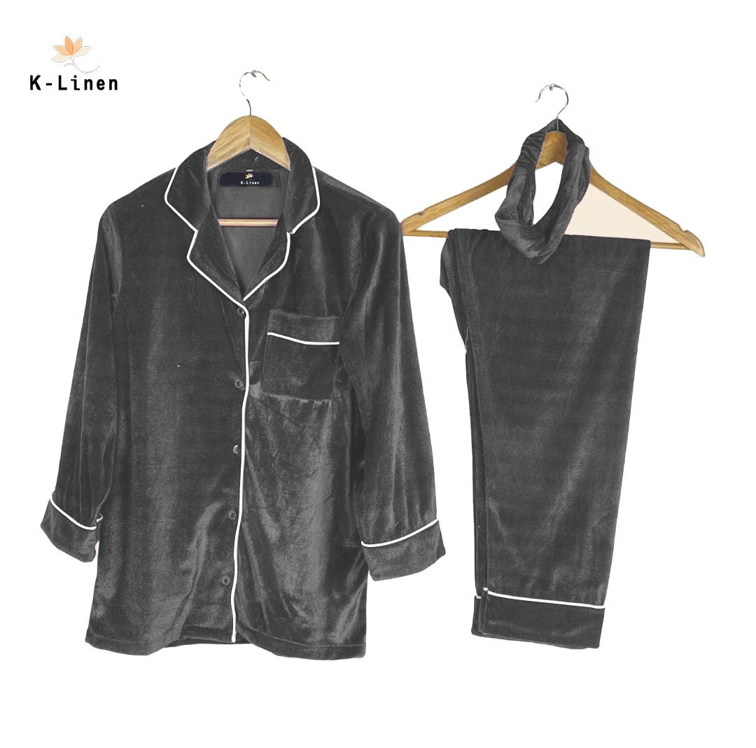 women velvet suite suit.
