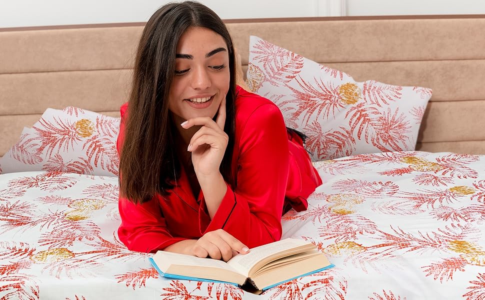 Peachy Floral Bed Sheet Set