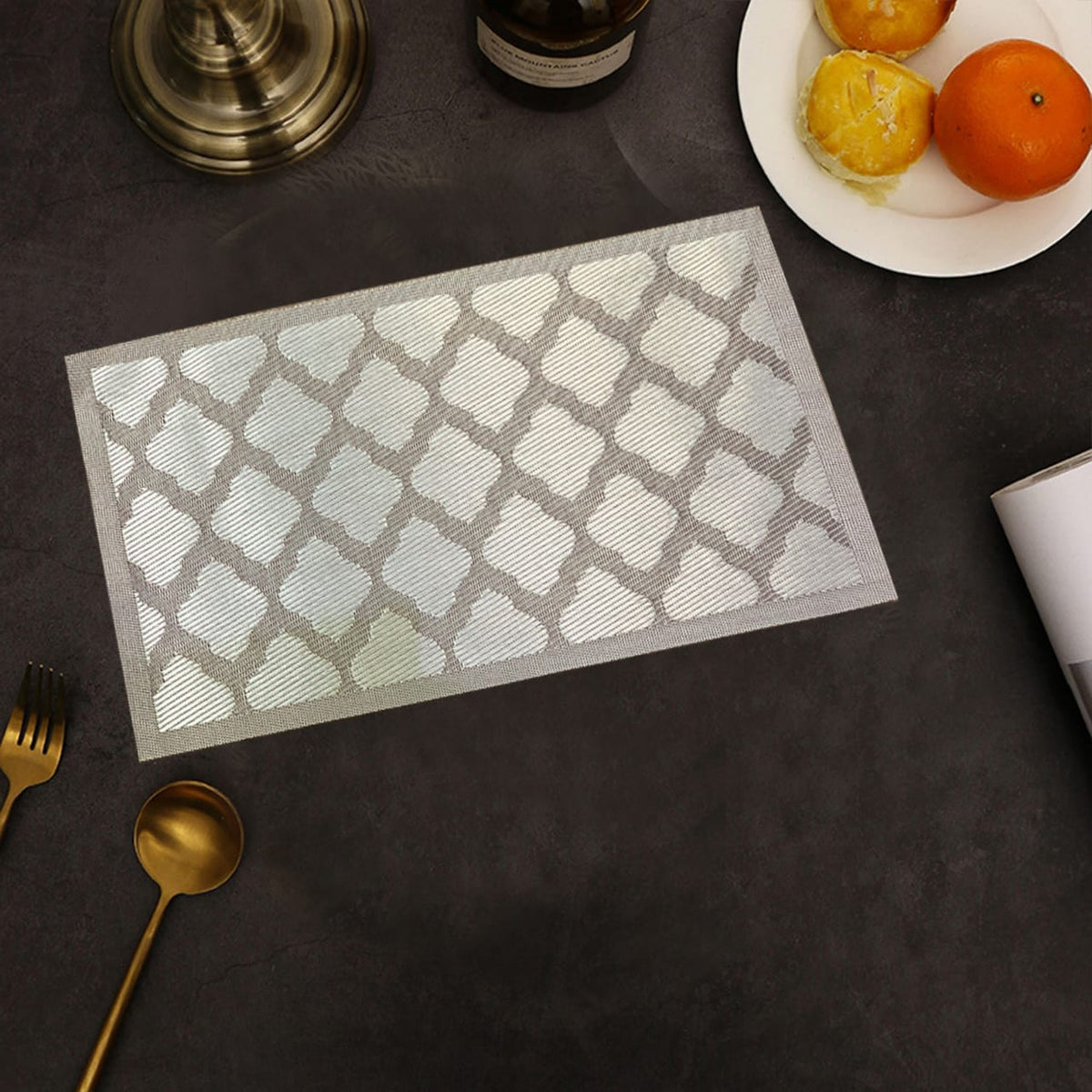 6 piece table matt frond dining table mat set.