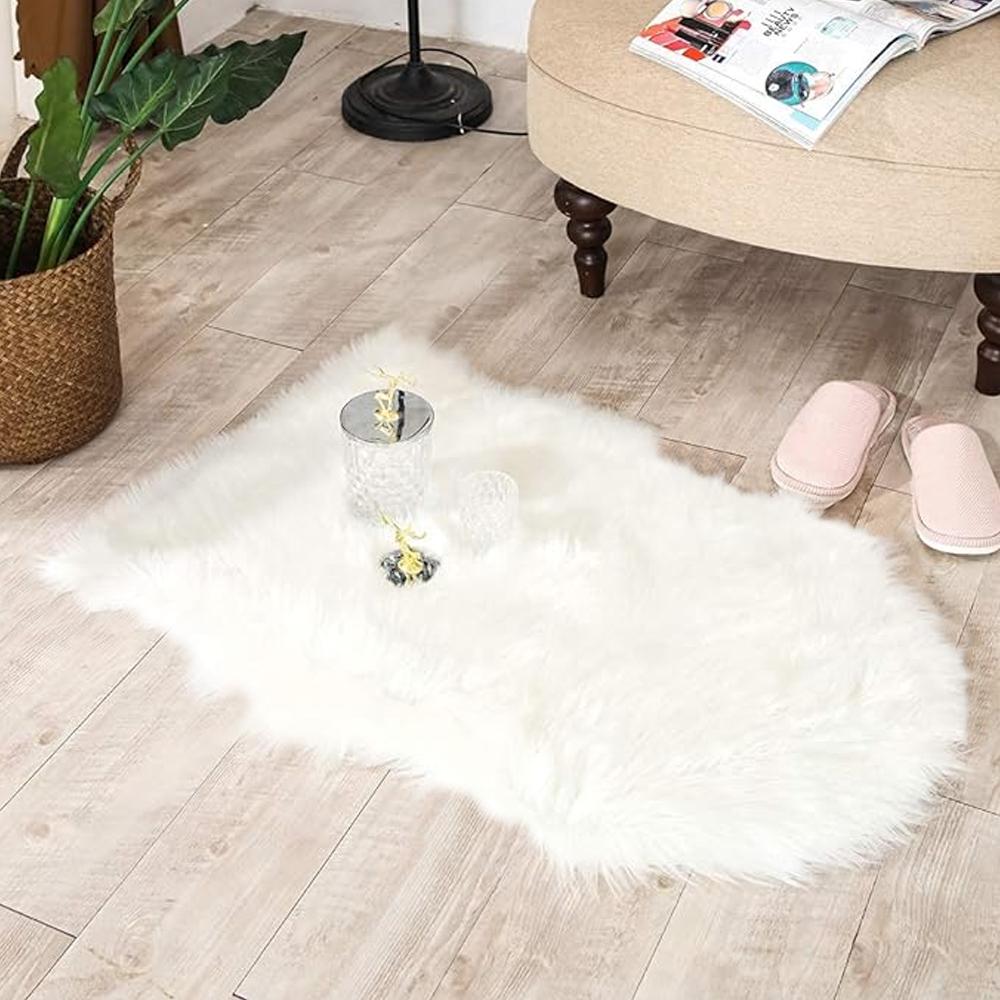 Diamond Shape Furry Rug-White