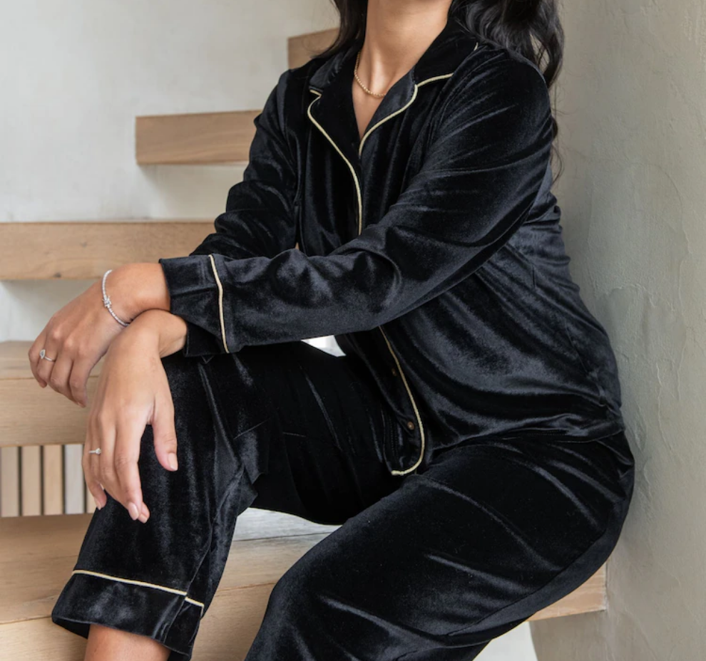 women loungewear suite black suit.
