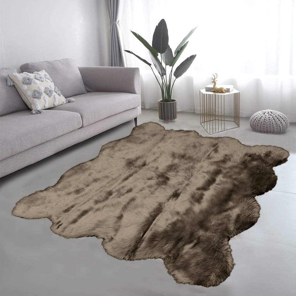 luxe furry rug brown