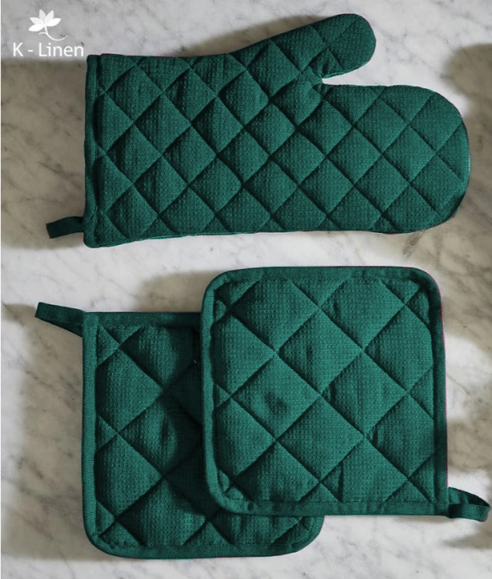 plain quilted kitchen gloves green 1
