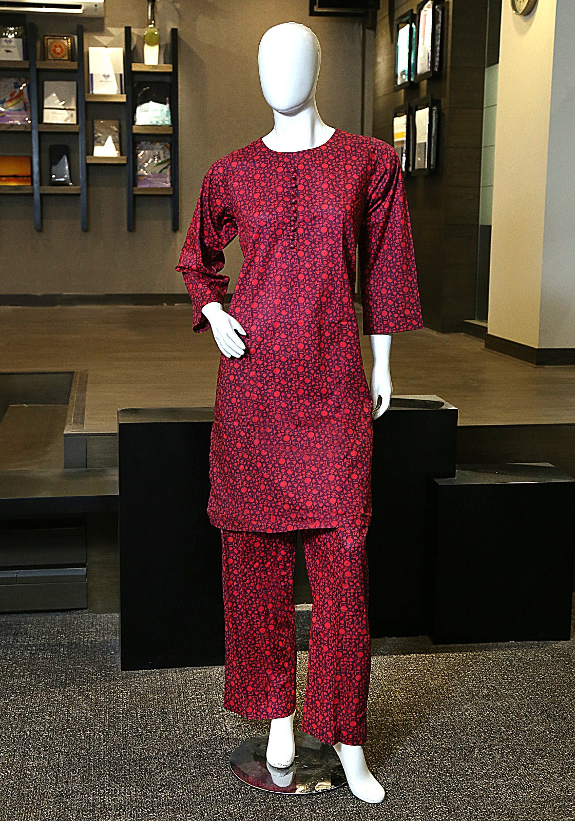 printed lawn suit 2pcs mystara suit.