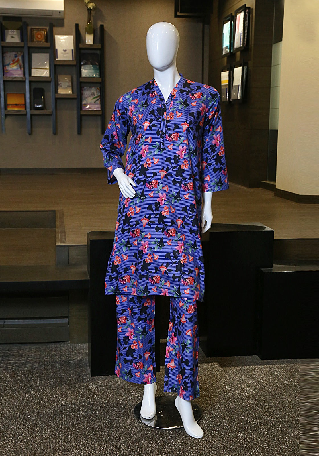 2 piece printed lawn suit amethyst suit.