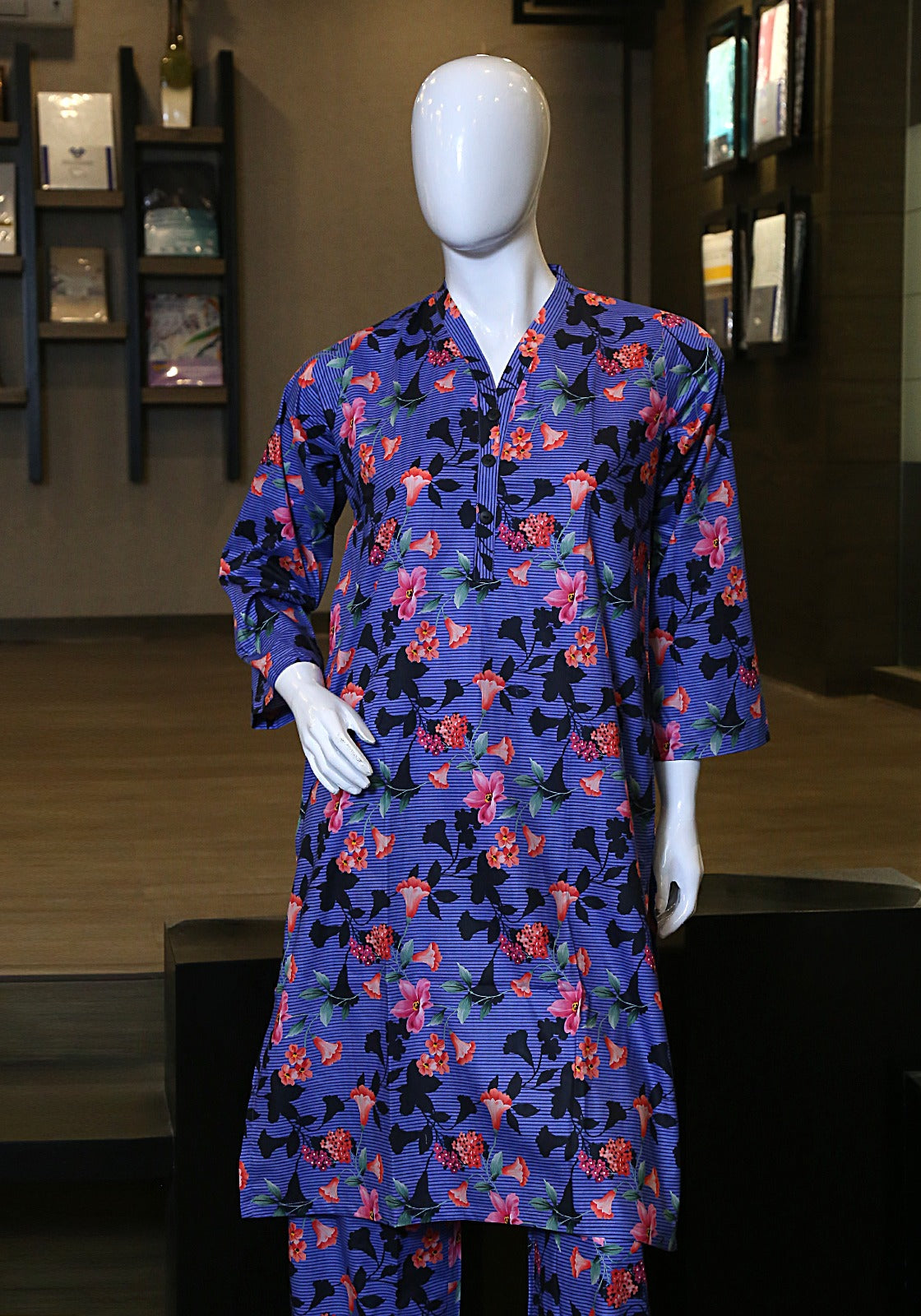 2 piece printed lawn suit amethyst suit.