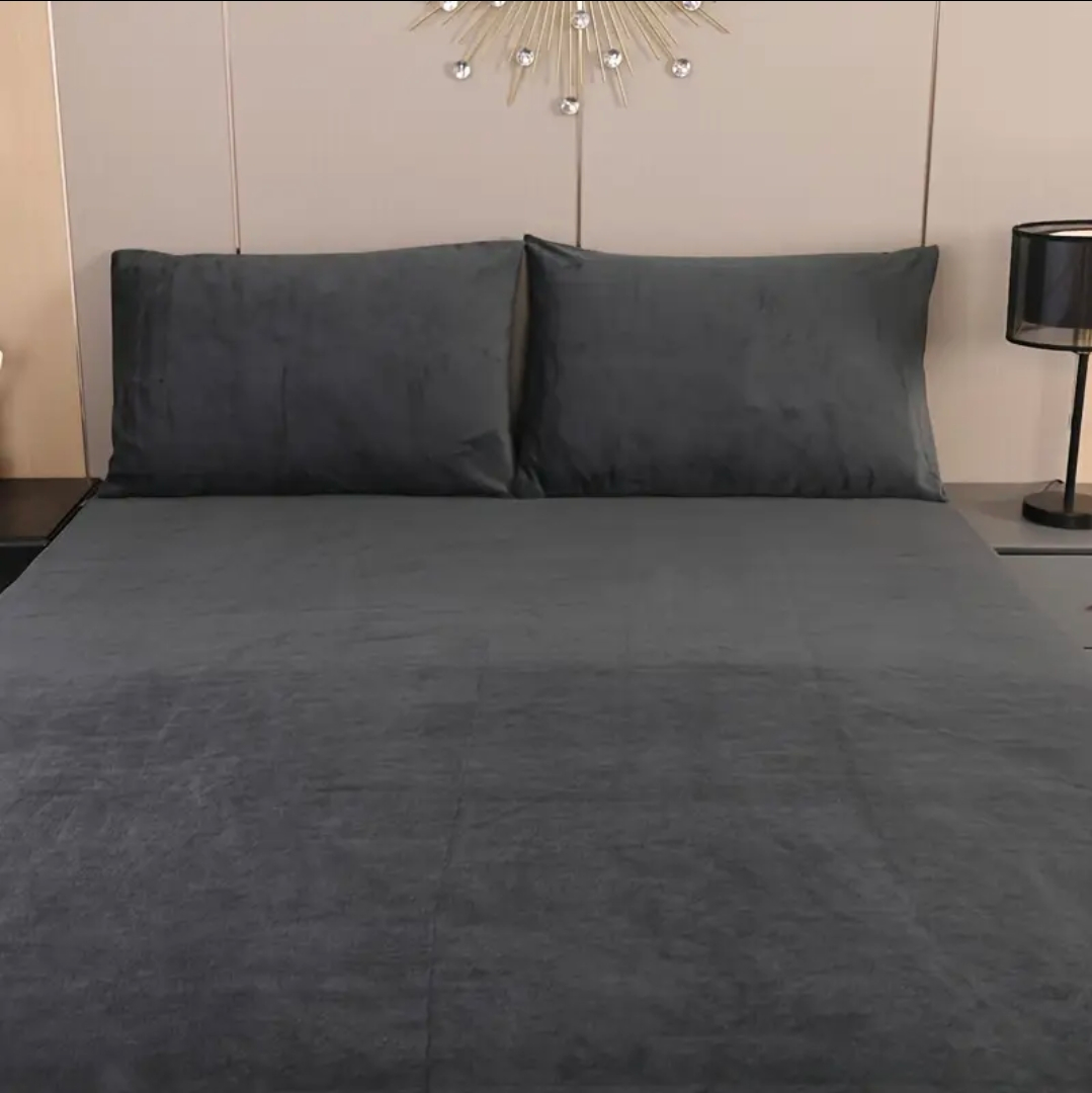 GREY VELVET FITTED SHEET SET